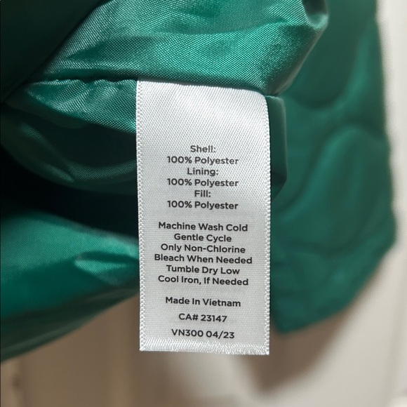 T by Talbots Patch Pocket Quilted Puffer Jacket - Size 1X - Picture 12 of 12